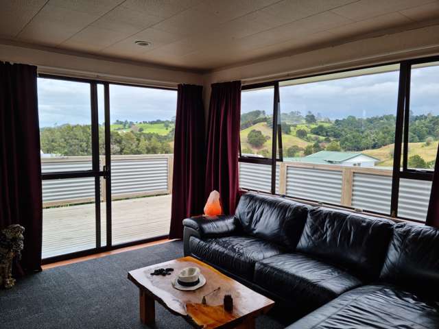 4 Hebe Lane Maungaturoto_4