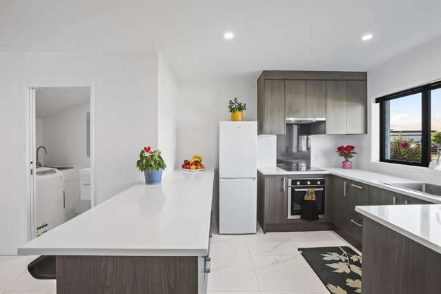 4 Koiora Road Clarks Beach_3