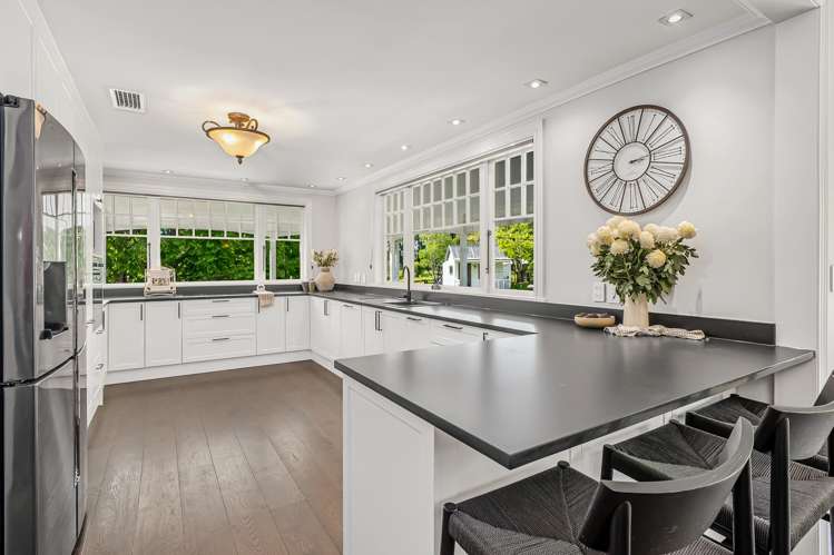 17 Puketaha Road Puketaha_11