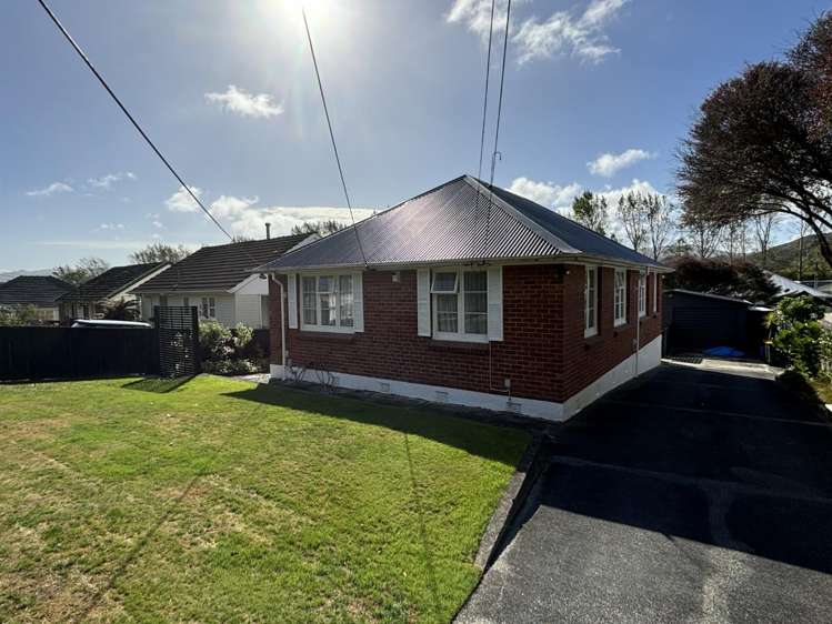 179 Waddington Drive Naenae_20