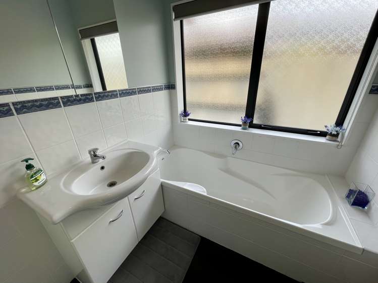 30 Kestrel Avenue Welcome Bay_22