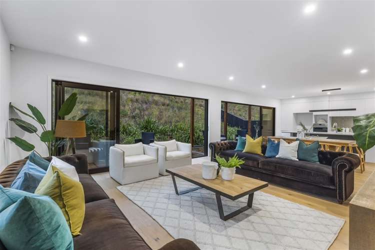 8 Hopetea Street Long Bay_9