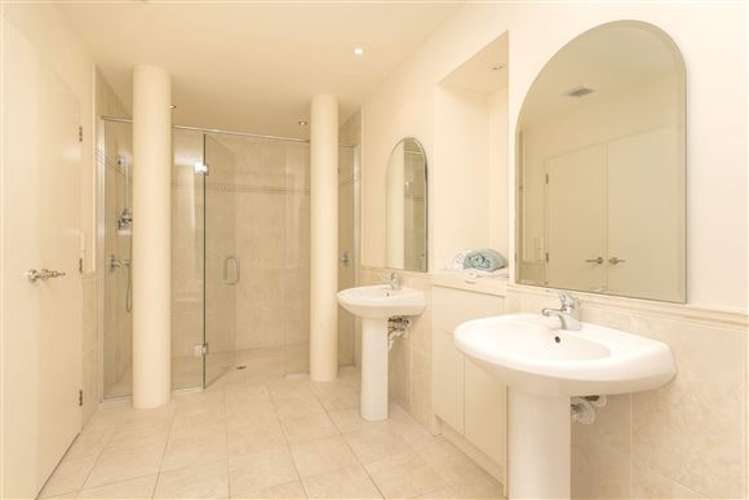 26 Dale Street Albert Town_11