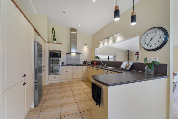11 Te Ropata Place Waikanae Beach_9