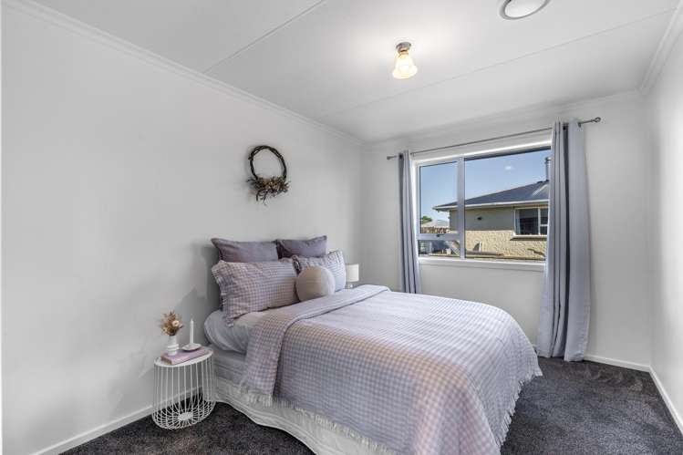 34 Lothian Crescent Strathern_9