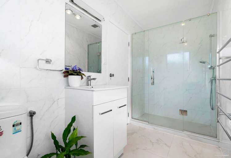 12 Stanniland Street Sunnyhills_13