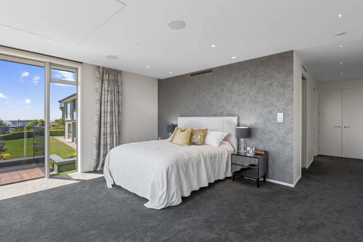 8 Omeo Crescent Redcliffs_24