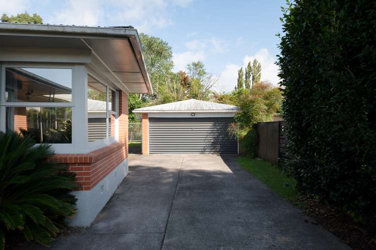 9 Lynwood Place Chedworth_16