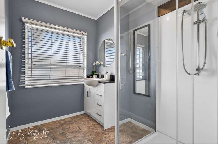 27 Hurndall Street Maungaturoto_22