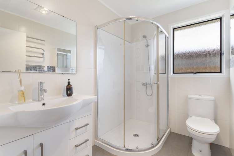 83 Te Irirangi Drive Clover Park_10