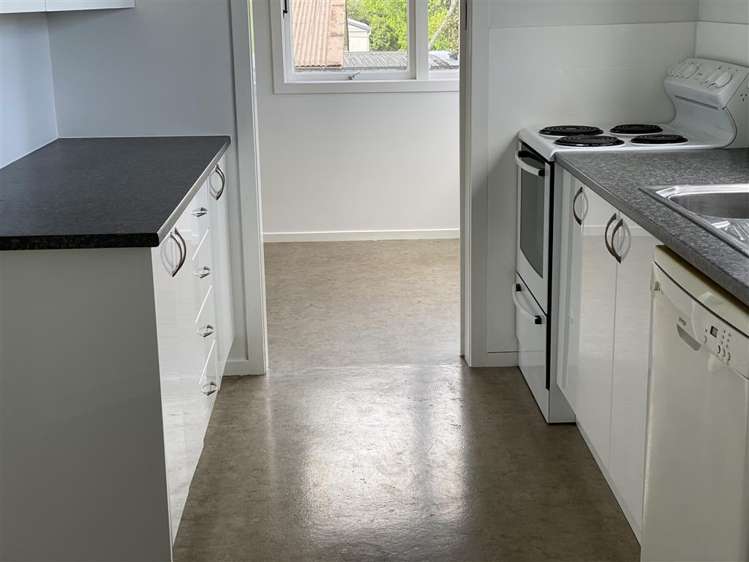 1/21 Lancaster Road 1603_3