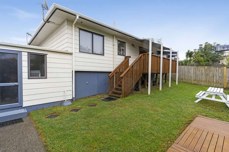 2/205 Mahia Road Wattle Downs_12