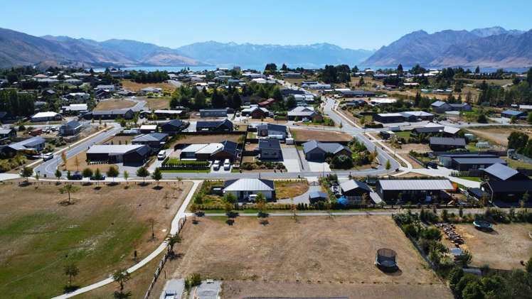 13 Dingle Street Lake Hawea_5