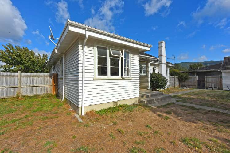 5 Camp Street Silverstream_13
