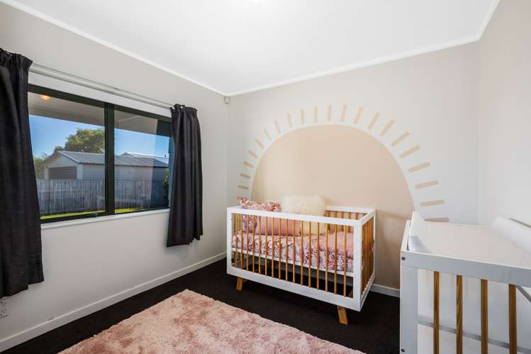 16 Mcmanaway Grove Stokes Valley_15