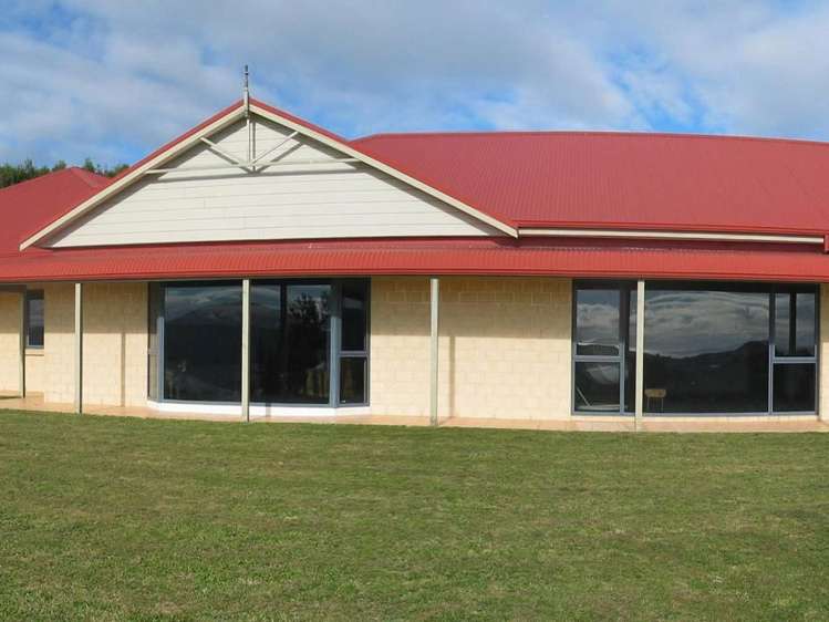 1 Whitford Brown Avenue Papakowhai_24