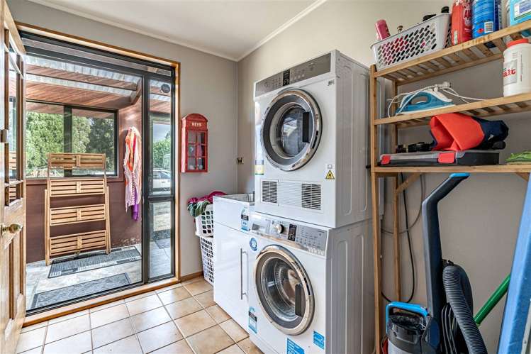 141 Mckinnon Road Gore Surrounds_24