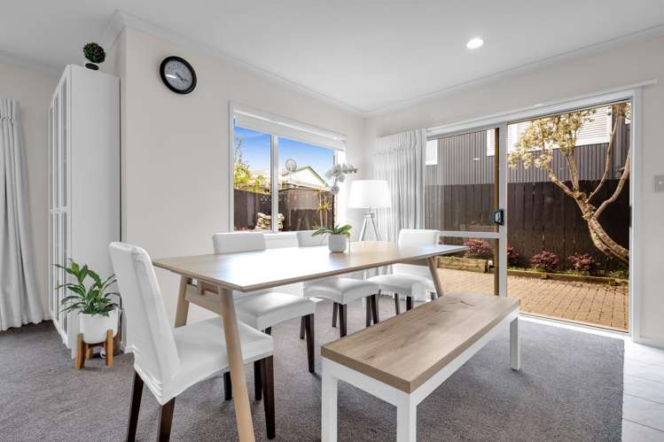 2/13 Fratley Avenue Farm Cove_9