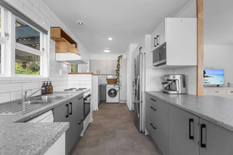 47 Welcome Bay Road Welcome Bay_3