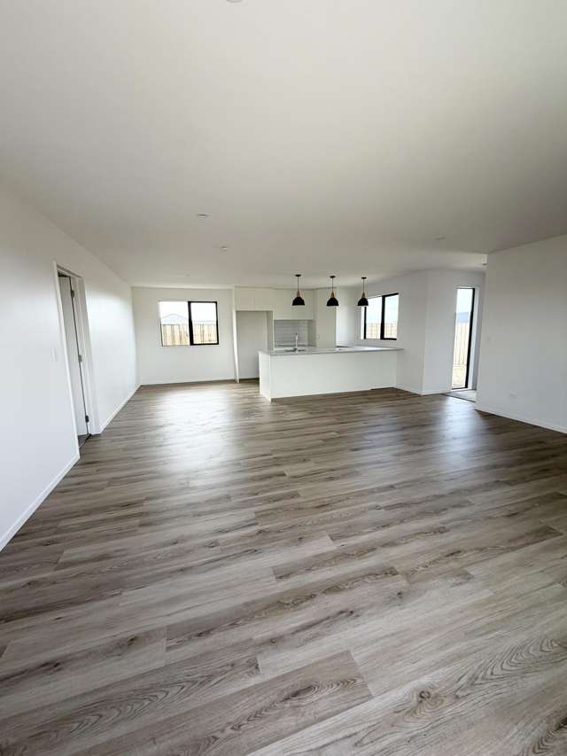 17 Orwell Way Elgin_4