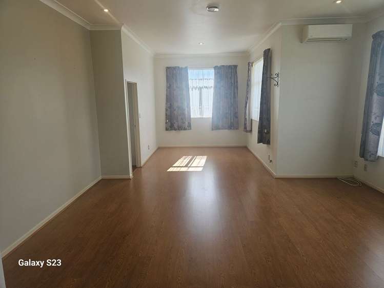 11 Ballydonegan Rise East Tamaki_12