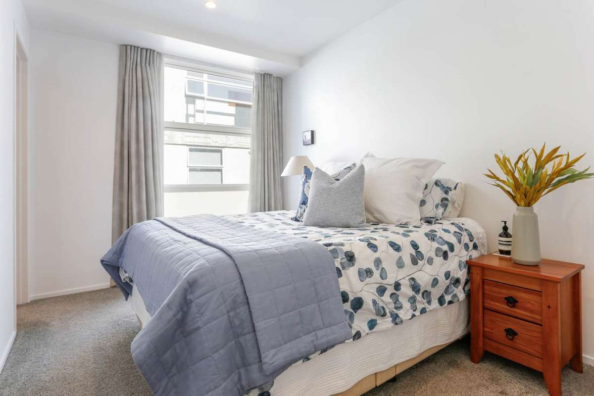 405/246 Khyber Pass_3