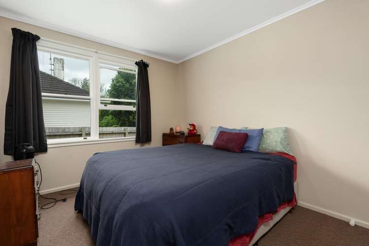 22a Twenty First Avenue 1068_6