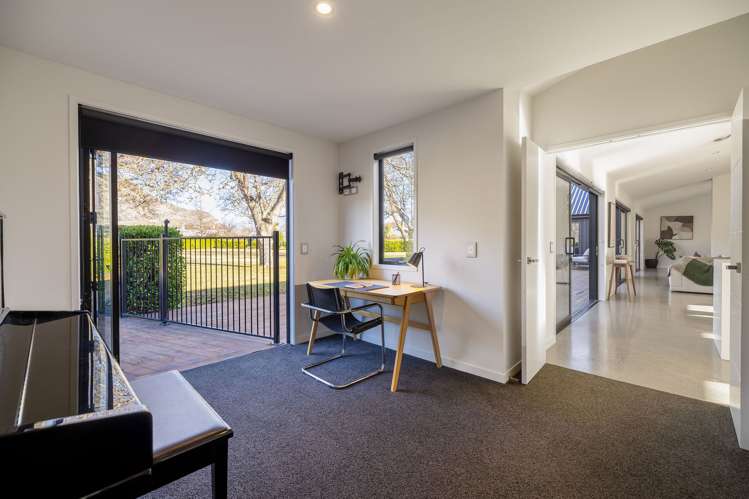 6 Crawford Place, Walnut Grove Lake Hayes Estate_25