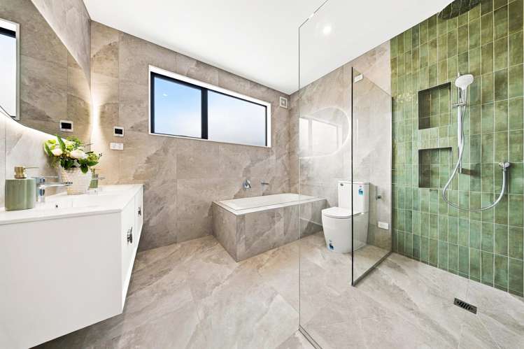 242A West Hoe Heights Orewa_11
