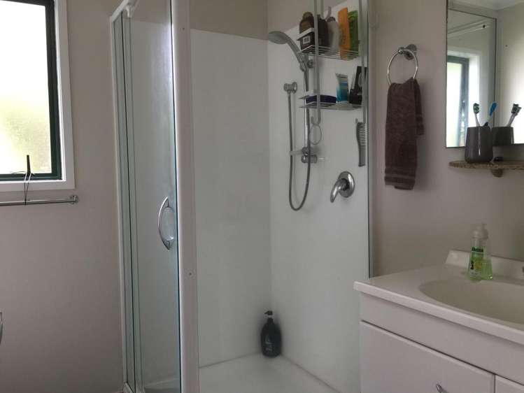 A/11 Sherwood Avenue Te Atatu South_5