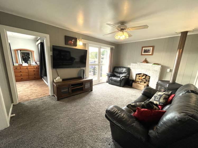 1 Allan Street Clinton and Surrounds_7