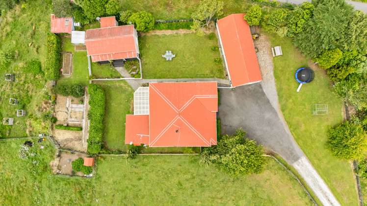 1245 Upland Road Egmont Village_24