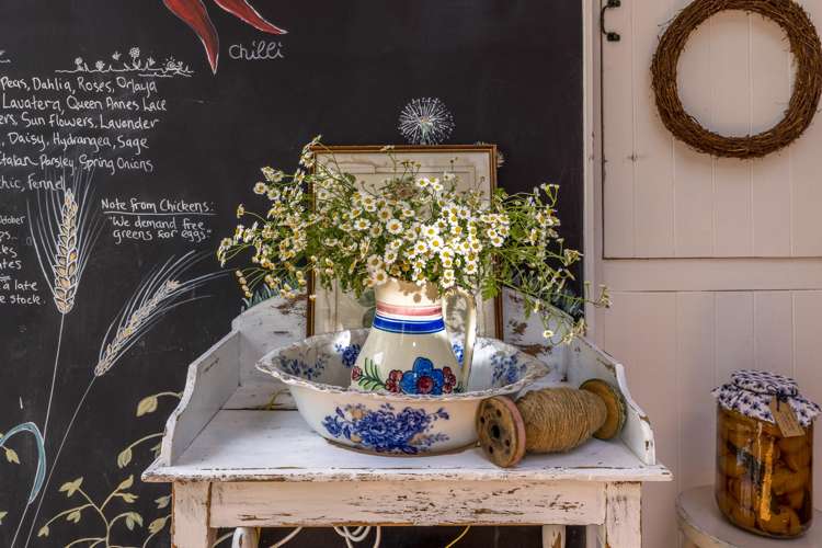 12 Waiata Road Onetangi_12