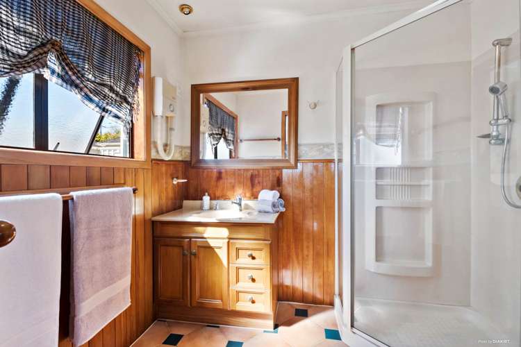 2/188 East Coast Road Forrest Hill_14