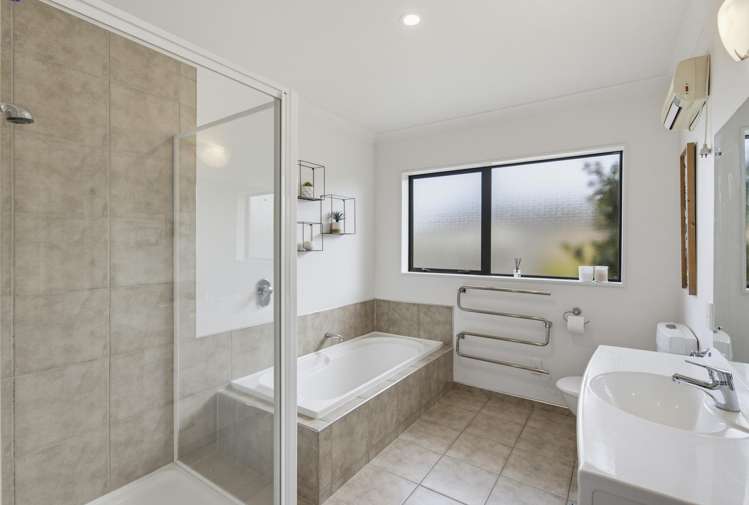 1 William Noel Place Waikanae Beach_29
