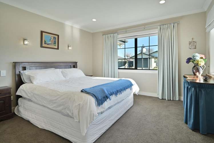 13 Raceview Close Raureka_11