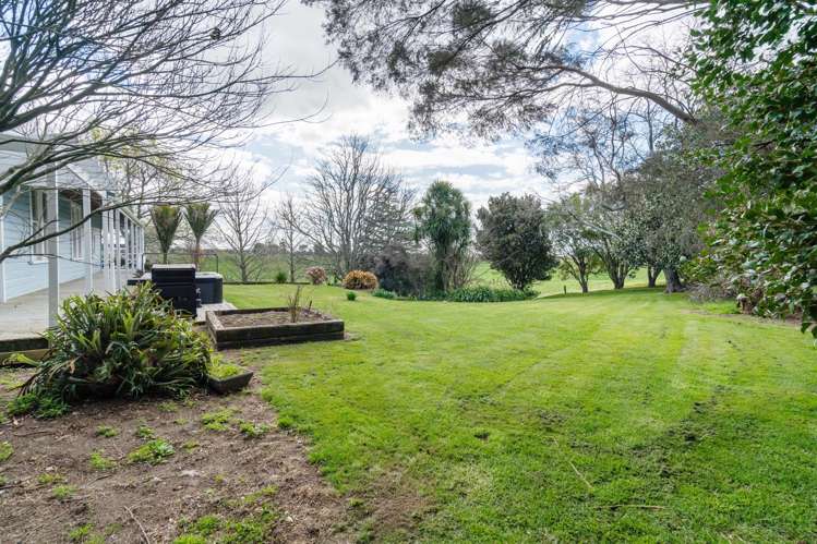 95 Ohinepanea Road Pukehina_17