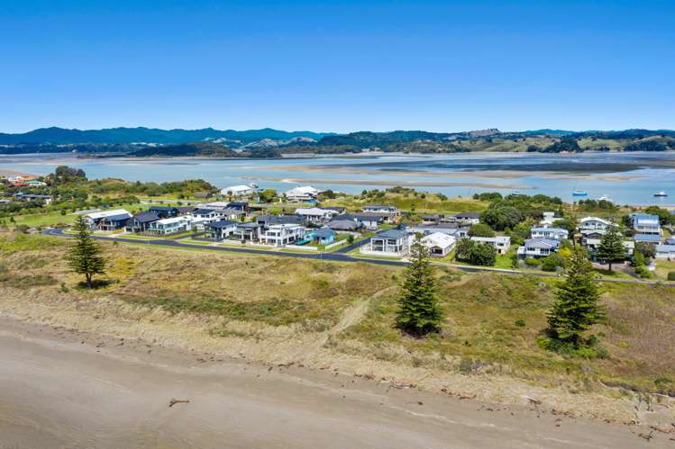 380 Ocean Road Ohope_30