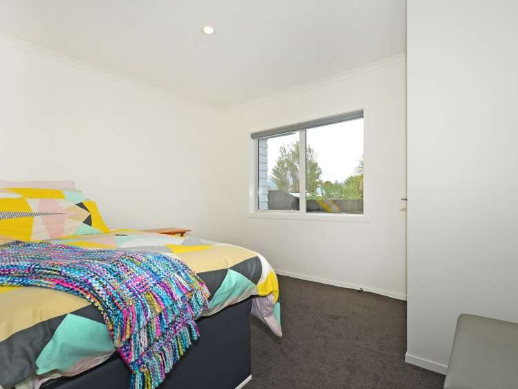 2/6 Pitt Street Moera_9