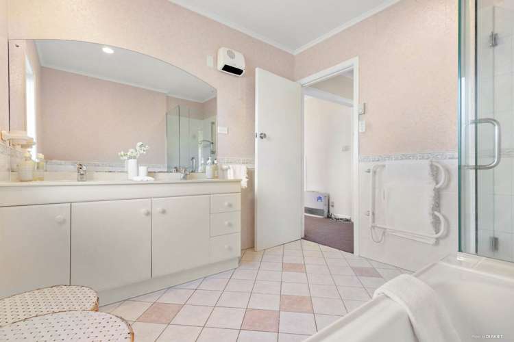 51 Parkhill Road Mellons Bay_9