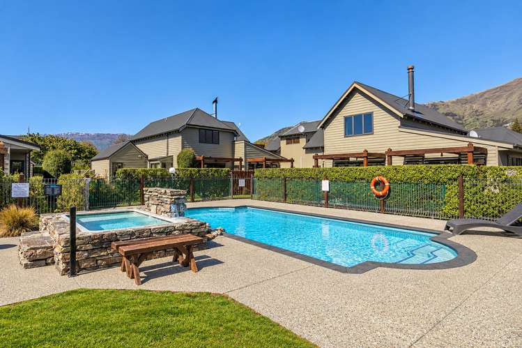 2B Lansdown Street Wanaka_16