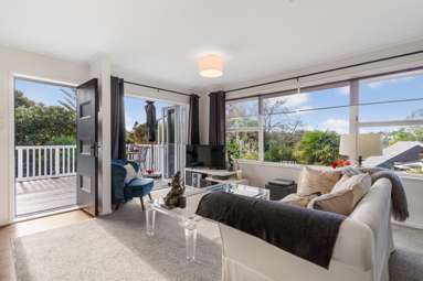 2/44 Judkins Crescent_4