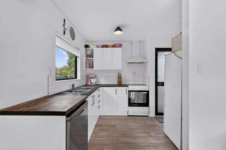 69A Riverbend Road Onekawa_7