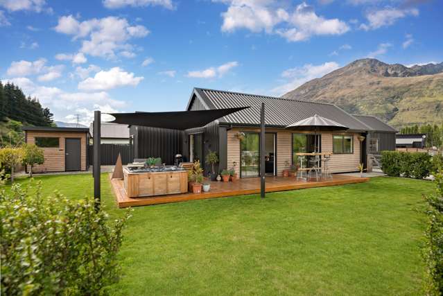 21 Walton Way Lower Shotover_1