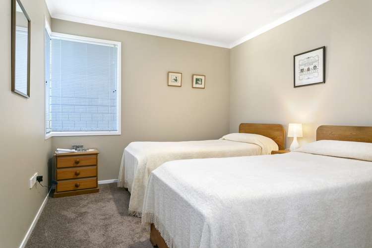 10 Plescher Crescent Leamington_12