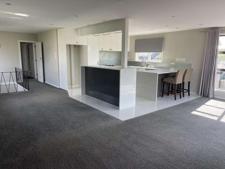 1/10 Walter Macdonal Street 10679_1