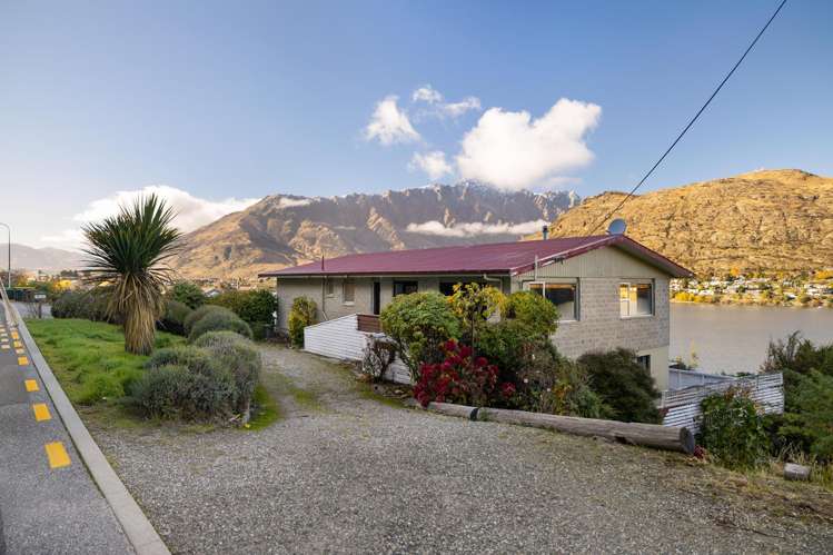 36 Perkins Road Queenstown Hill_34