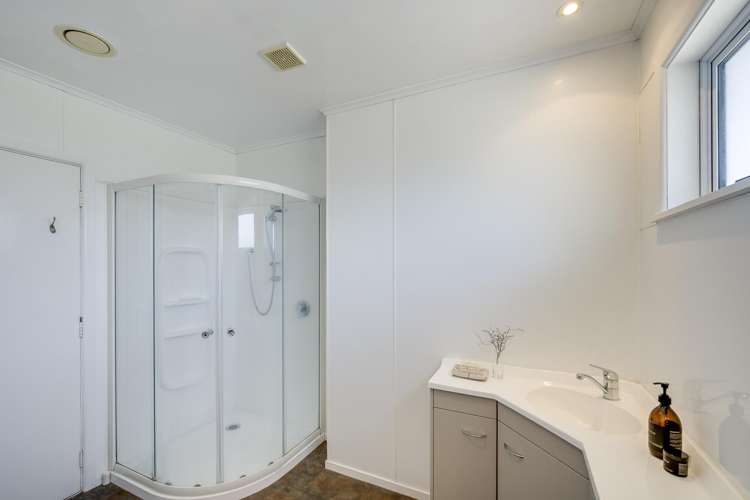 71 Coverdale Street Onekawa_13