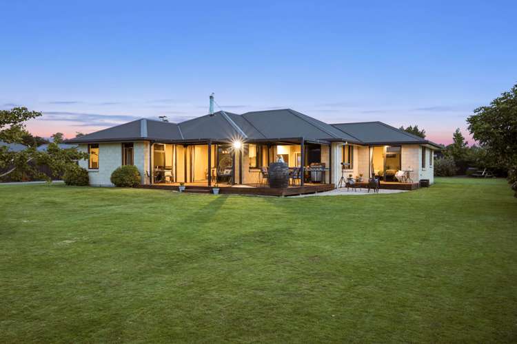 33 Birchwood Avenue Burleigh_28