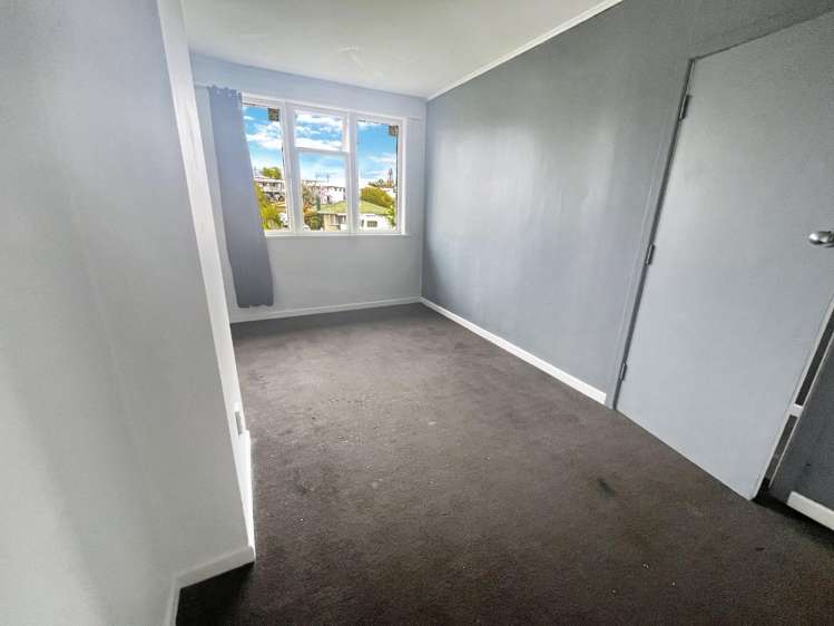 19b Bellingham Crescent 1065_5